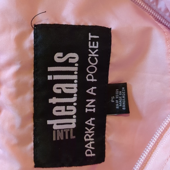 INTL d.e.t.a.i.l.s® parka in a pocket! - Picture 5 of 8